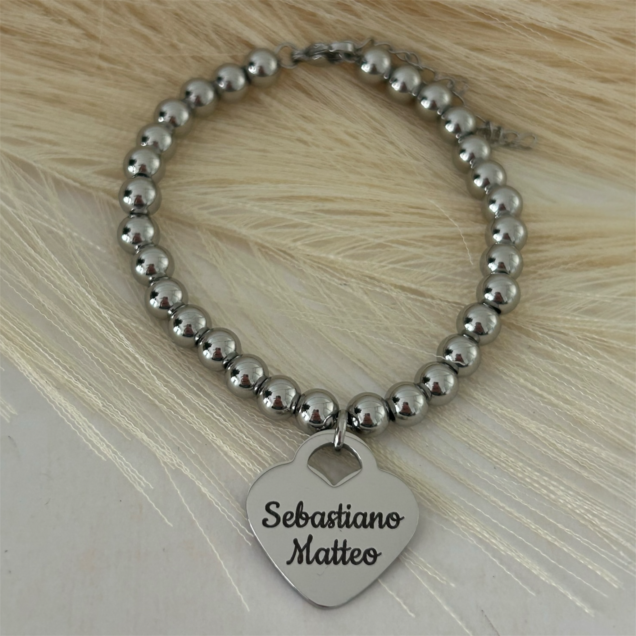 Bracciale donna personalizzato con incisione sul ciondolo a cuore - Regalo amica