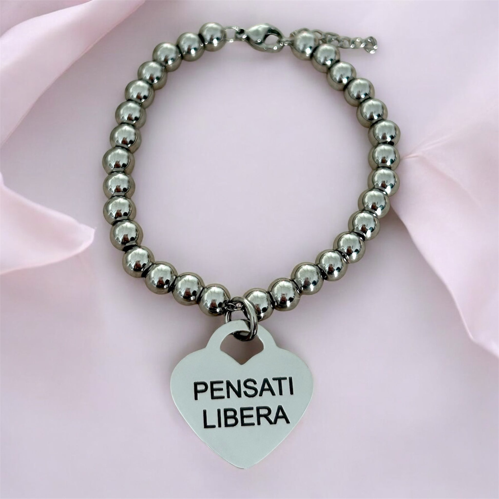 Bracciale donna personalizzato con incisione sul ciondolo a cuore - Regalo amica