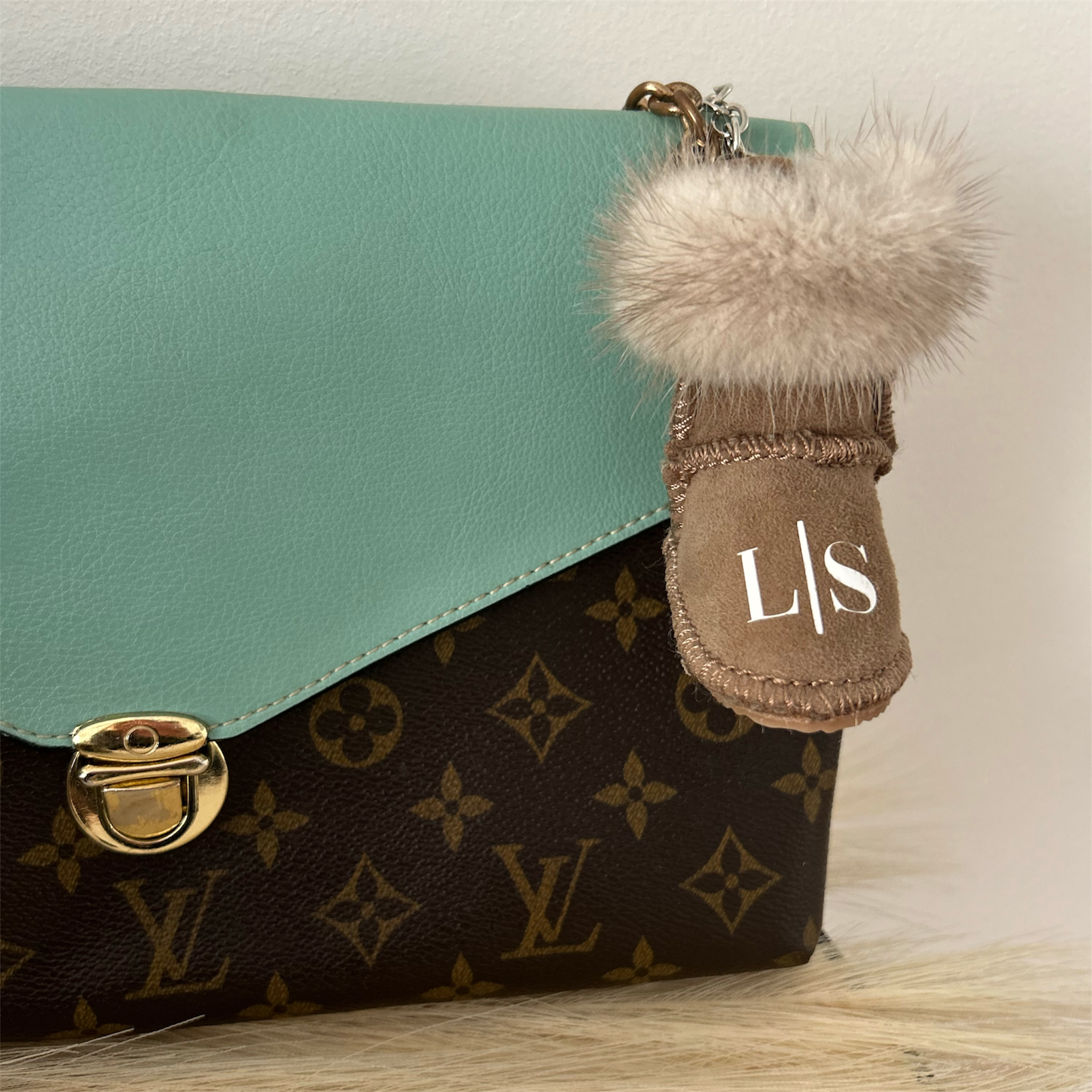 Portachiavi Charm Bag Ugg Personalizzato | Vari Colori
