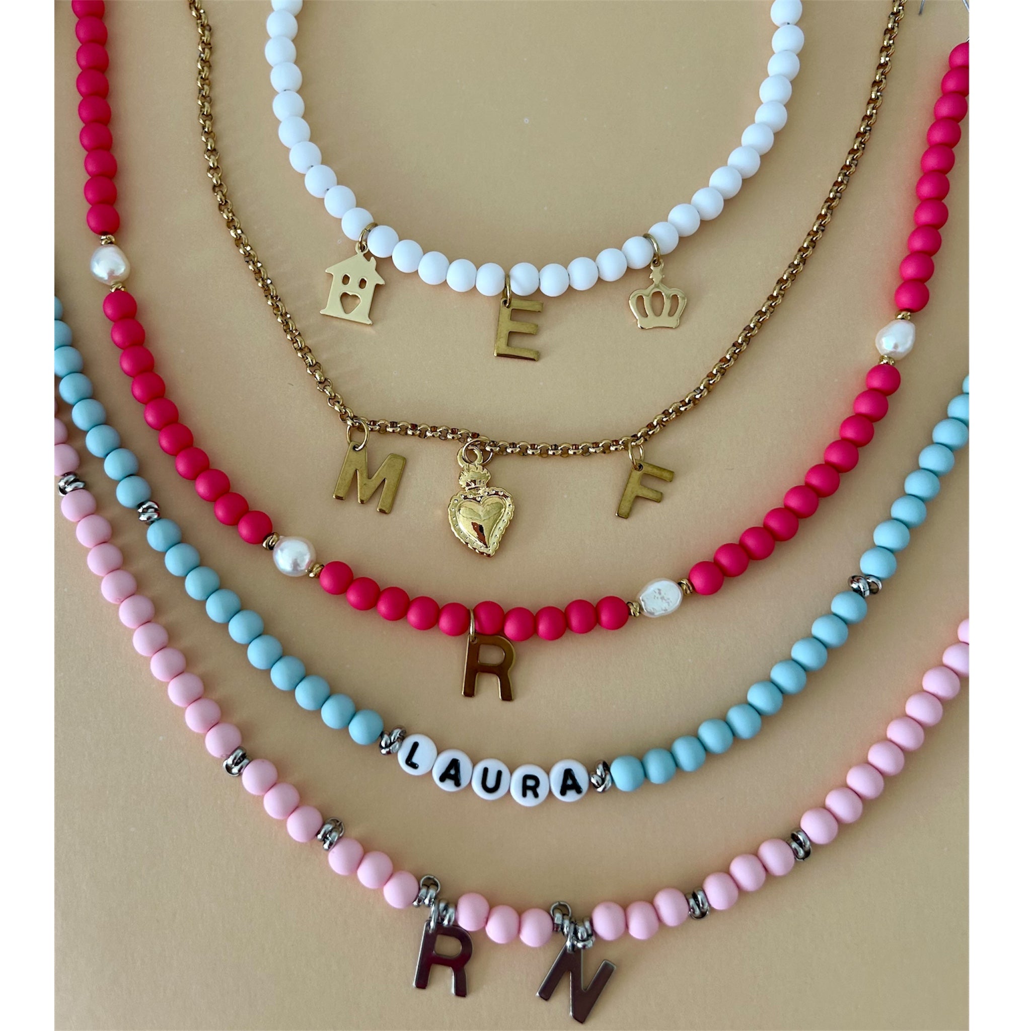 Collana con perline colorate e Iniziale - Personalizzata e Waterproof