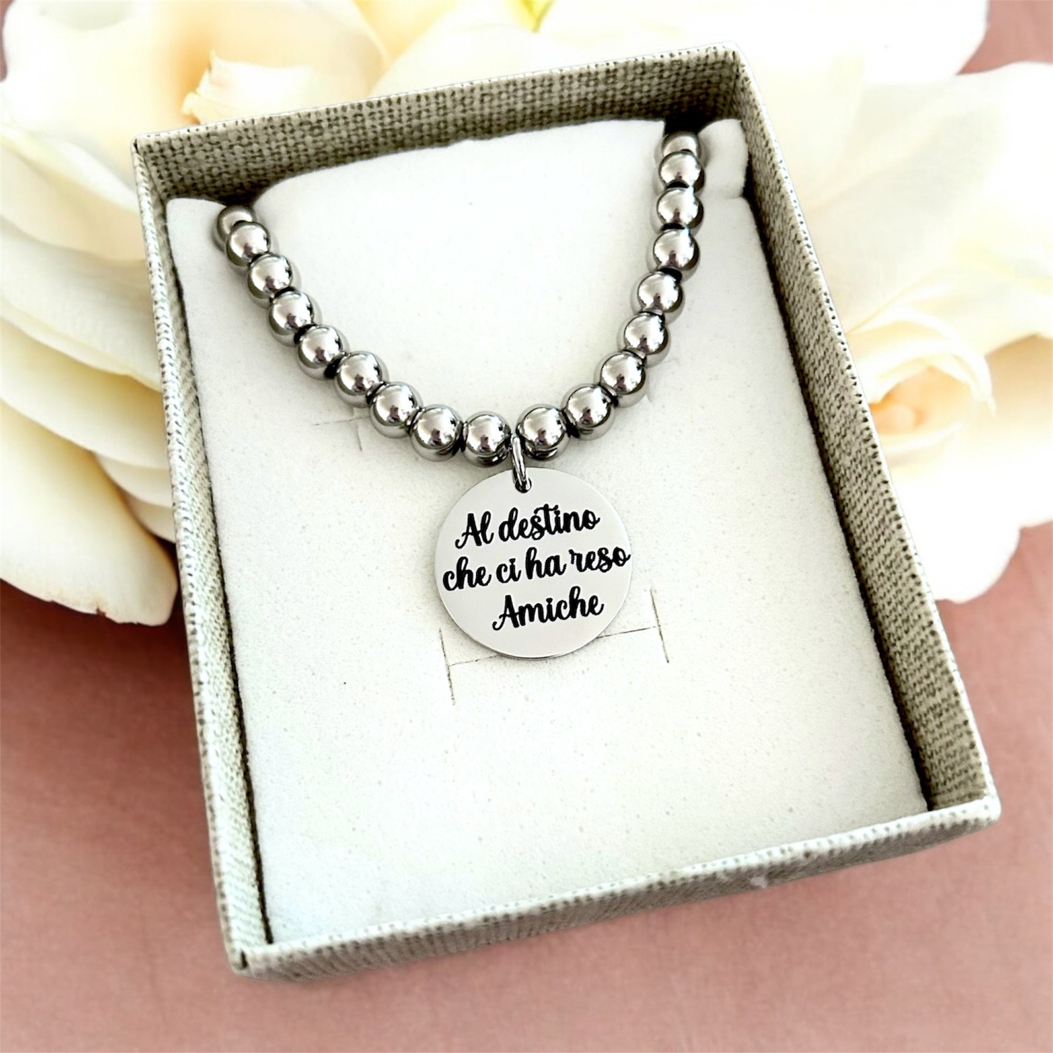 Bracelet with personalized engraving
