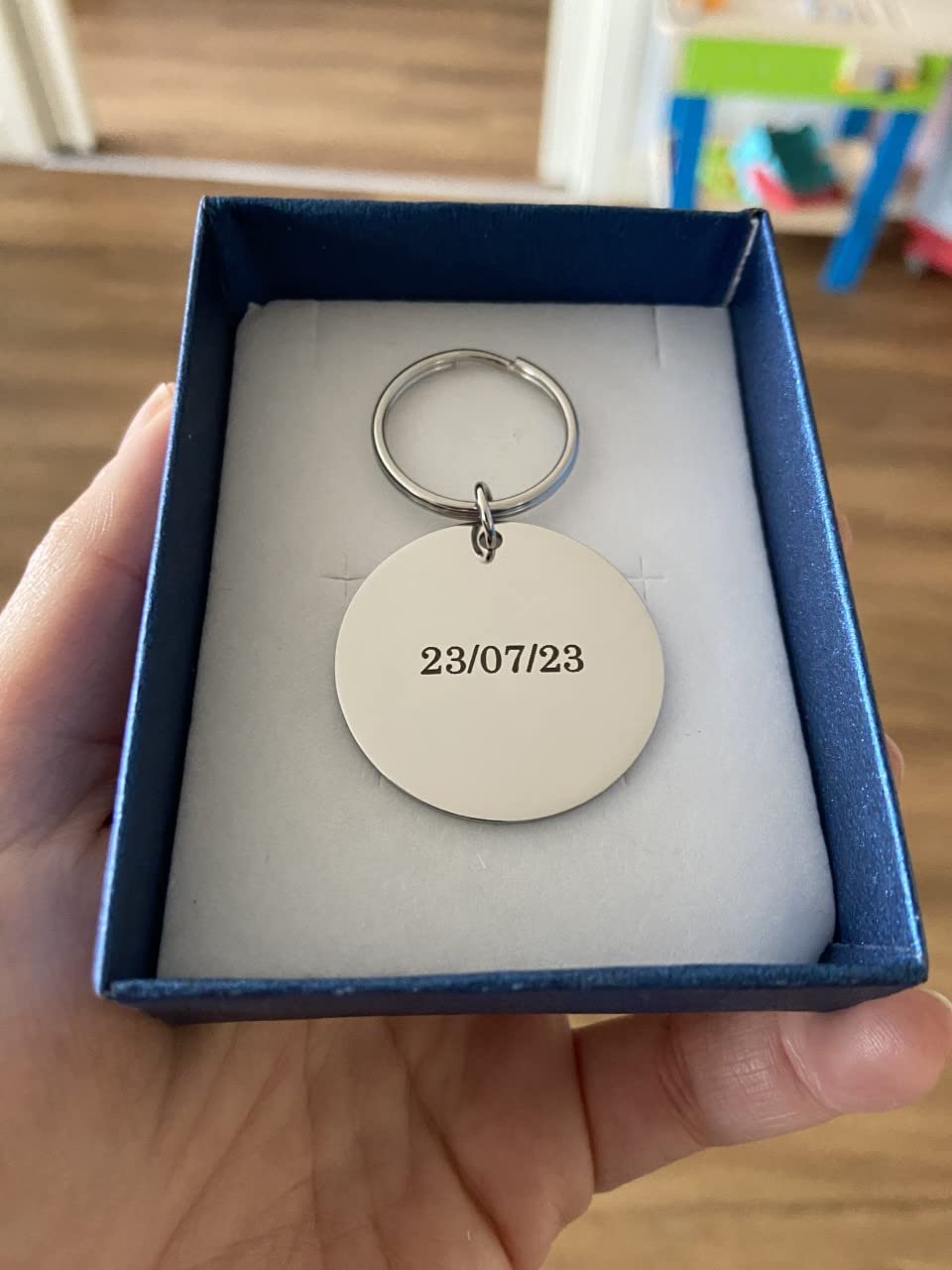 When a door closes, a Prosecco opens! Personalized stainless steel key ring with dedication 