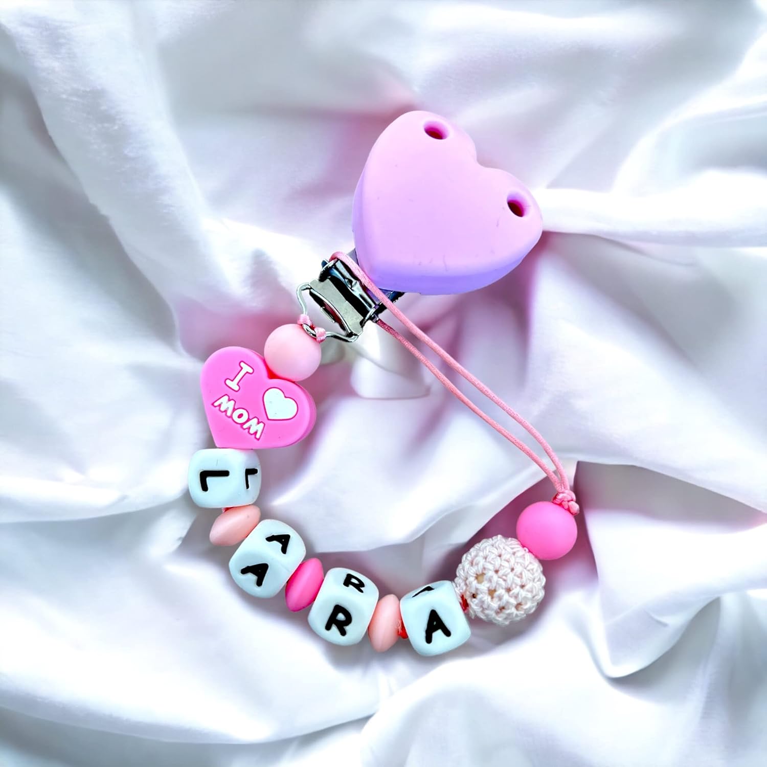 Pacifier Chain "I love mom, I love dad" 