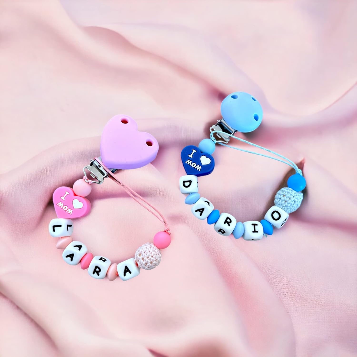 Pacifier Chain "I love mom, I love dad" 